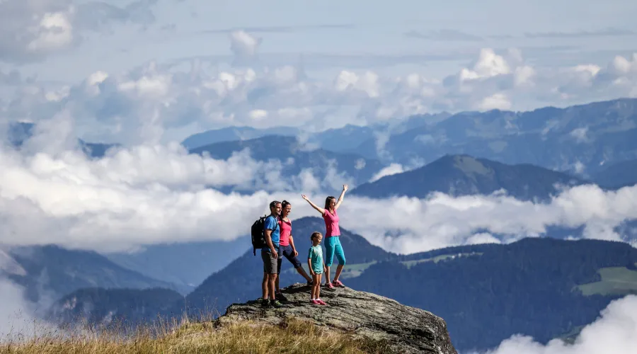 Familie Wandern Fügen Berge Himmel 