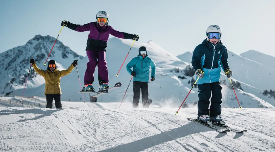 Sonnenskilauf mit der ganzen Familie im Zillertal